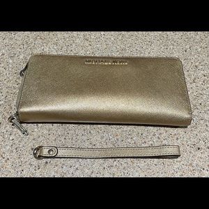 Michael Kors Gold Continental Wallet